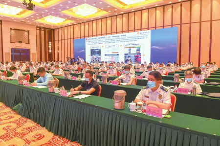織密消防安全網(wǎng)，護(hù)航商業(yè)繁榮路——全國大型商業(yè)綜合體消防安全管理示范創(chuàng)建工作現(xiàn)場(chǎng)會(huì)在并召開